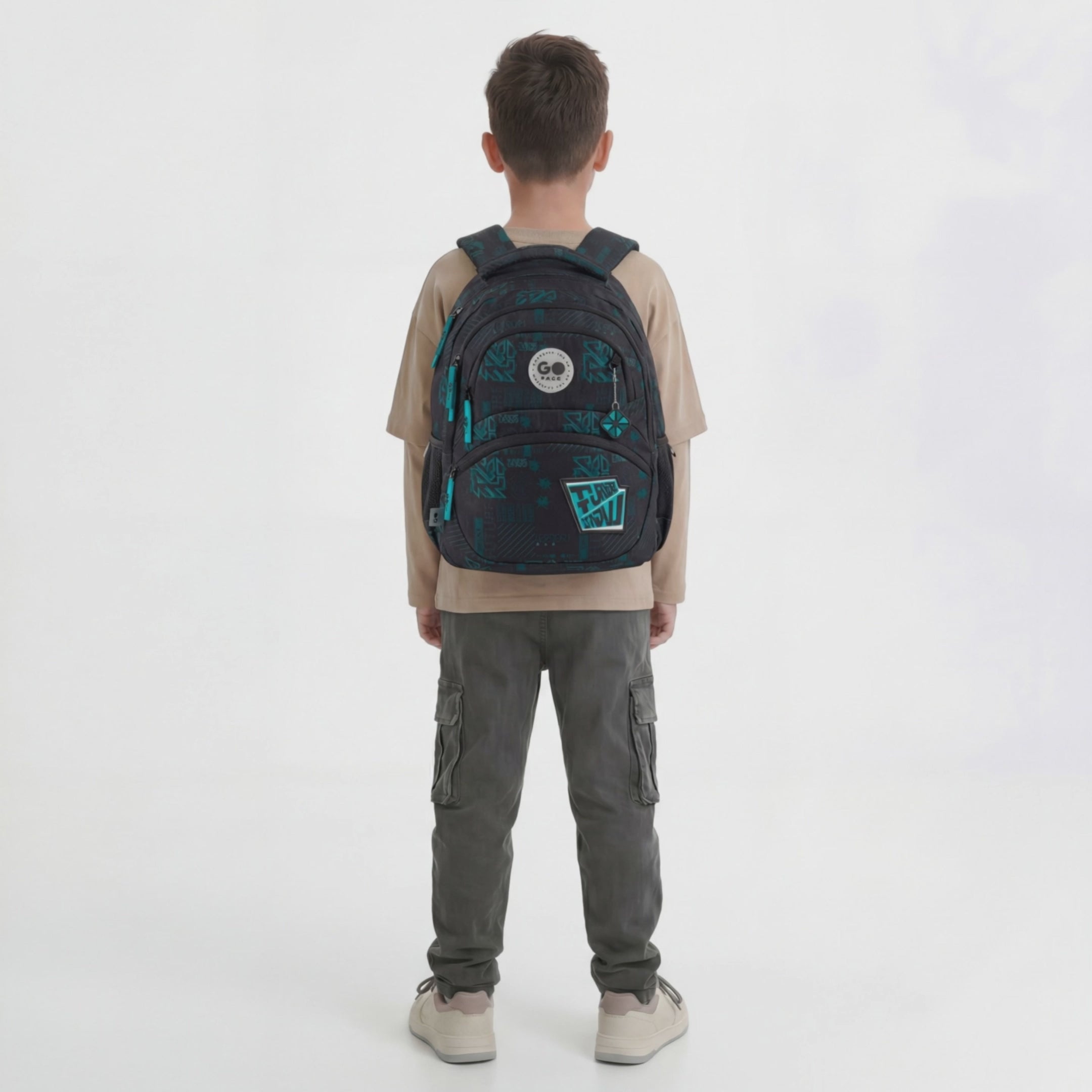 Завантажити відео: Рюкзак шкільний GoPack Education Future GO26-175M-6